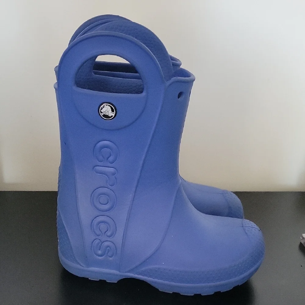 CROCS sturdy waterproof